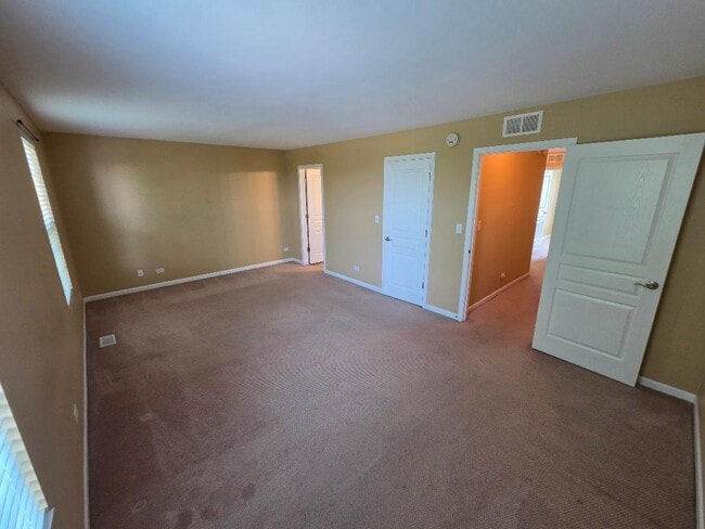Building Photo - 107 Driscoll Ln