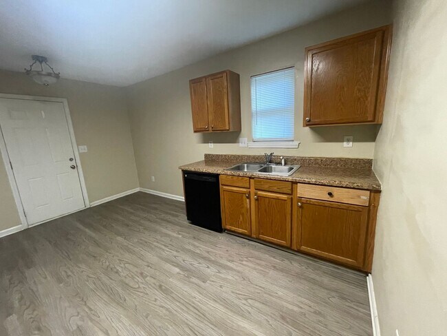 Building Photo - 3733 Kadey Dr
