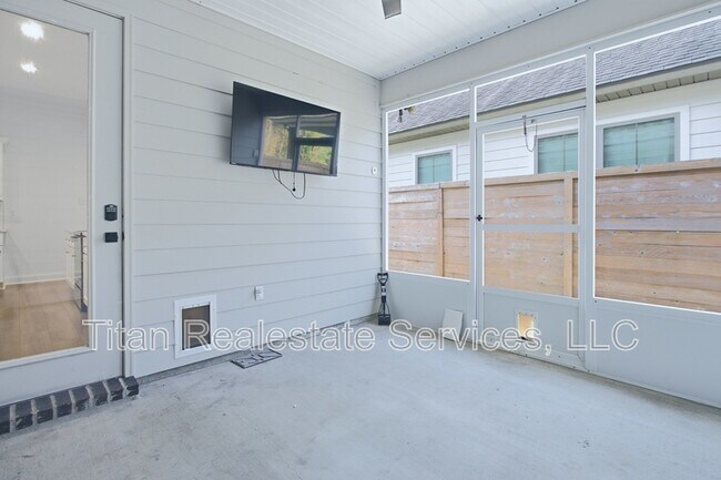Building Photo - 114 Grays Lndg Ln