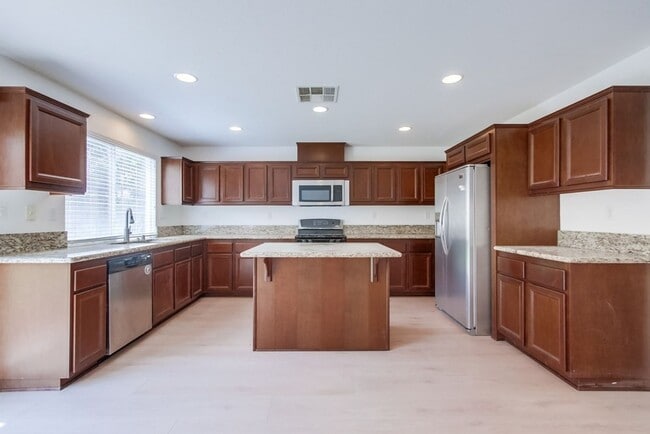 Building Photo - Upgraded Executive Home in Rancho Santalina
