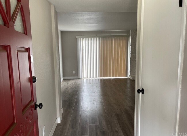 Building Photo - 2395 N Waterberry St