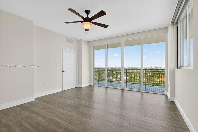 Building Photo - 2021 SW 3rd Ave