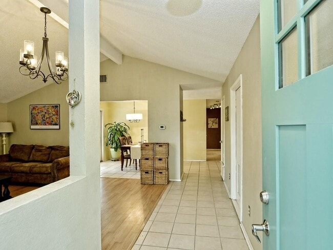 Building Photo - 11108 Applewood Dr