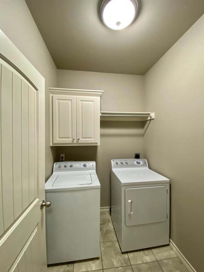 Building Photo - 7810 86th St