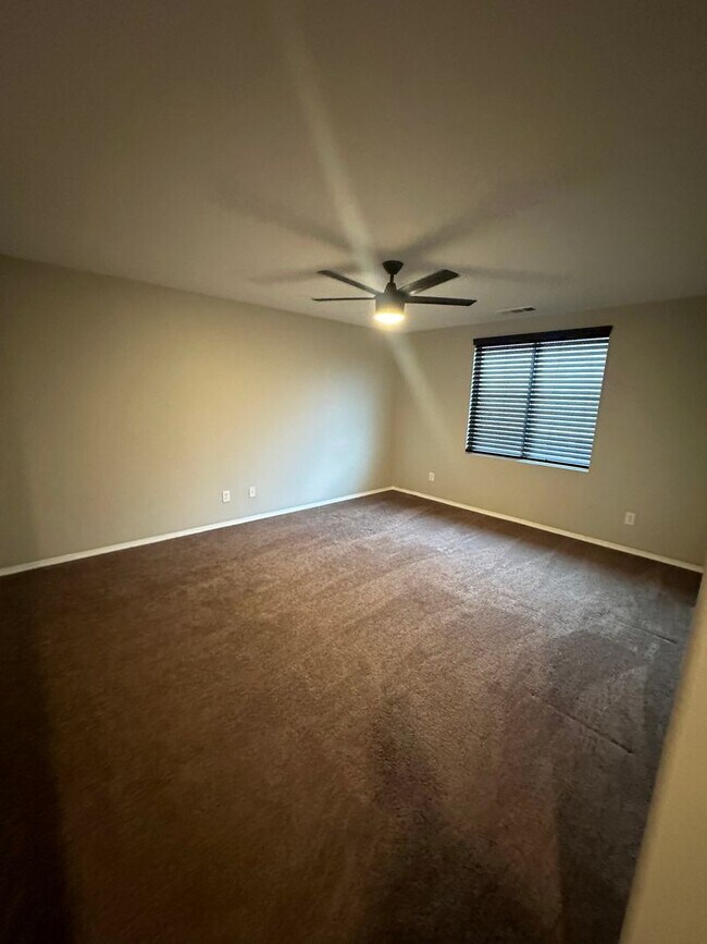 Building Photo - Nice Home For Rent
