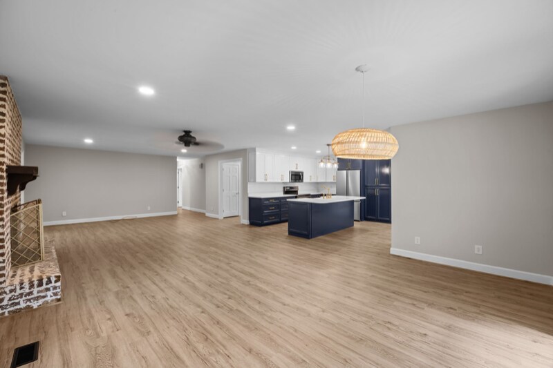 Building Photo - 229 Snead Rd