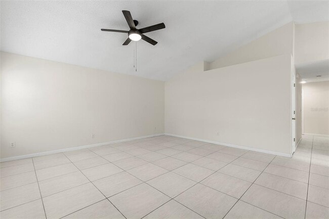 Building Photo - 5204 Creekmore Ln