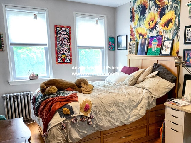 Building Photo - 19 Lanark Rd