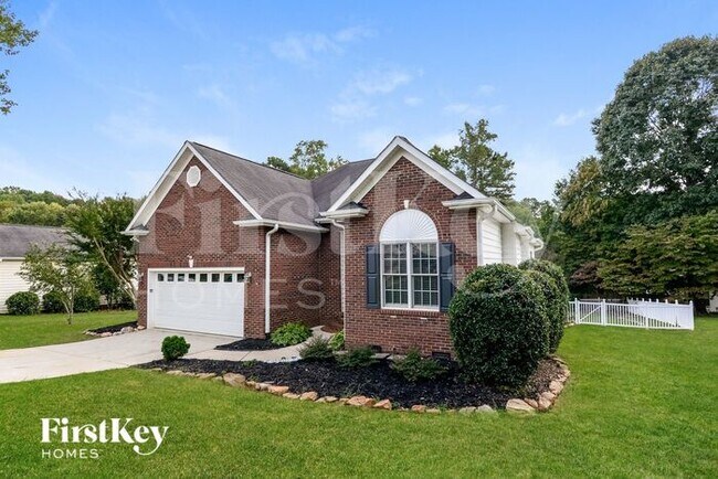 Building Photo - 209 Bennington Dr