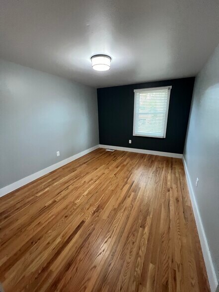 Building Photo - 27021 Nantucket Ct