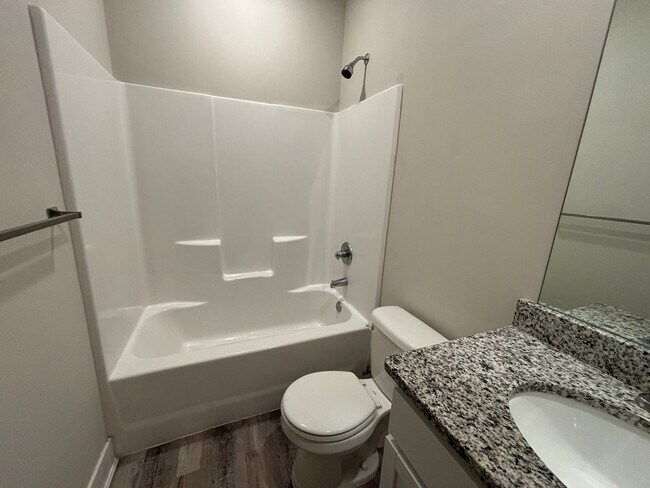 Building Photo - Spacious 3 Bed Home in Valley Center School District Near 53rd & Meridian