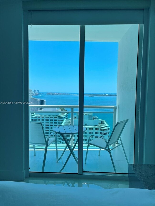 Building Photo - 951 Brickell Ave