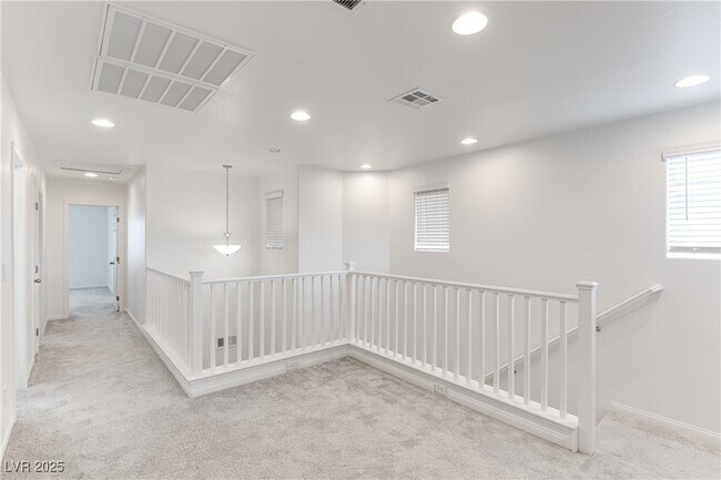 Building Photo - 10106 W Meranto Ave