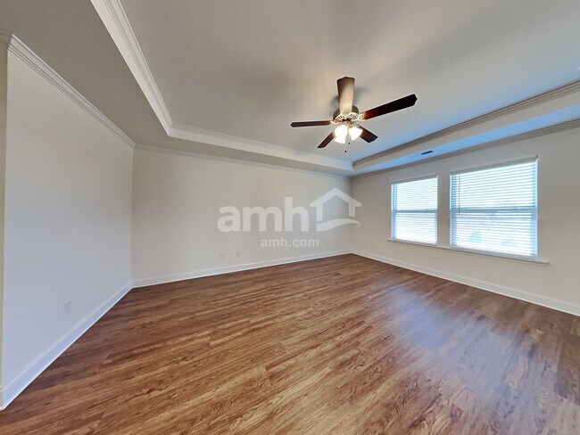 Building Photo - 111 Samara Ln