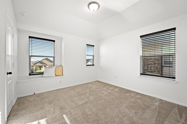 Building Photo - 6204 Conestoga Wagon Way