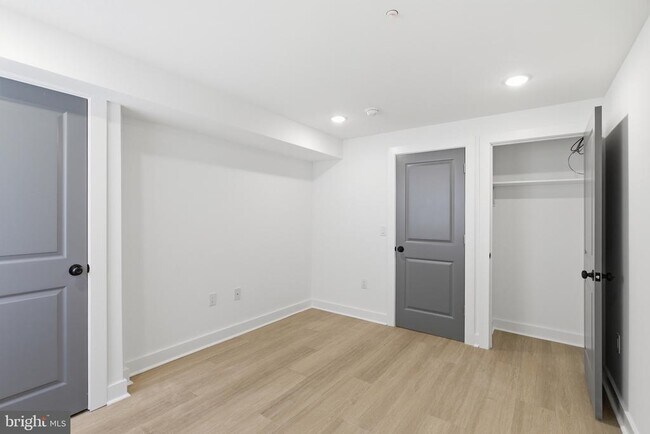 Building Photo - 2123 N 9th St
