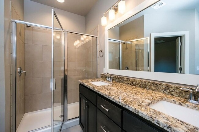 Building Photo - Beautiful 4 Bed Home In Deer Creek Schools