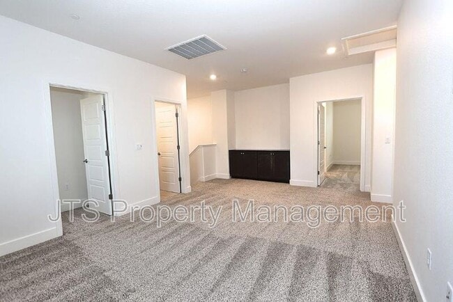 Building Photo - 3513 Birdland Ave