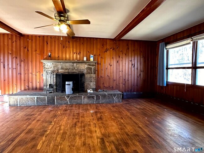 Building Photo - 407 CT-2