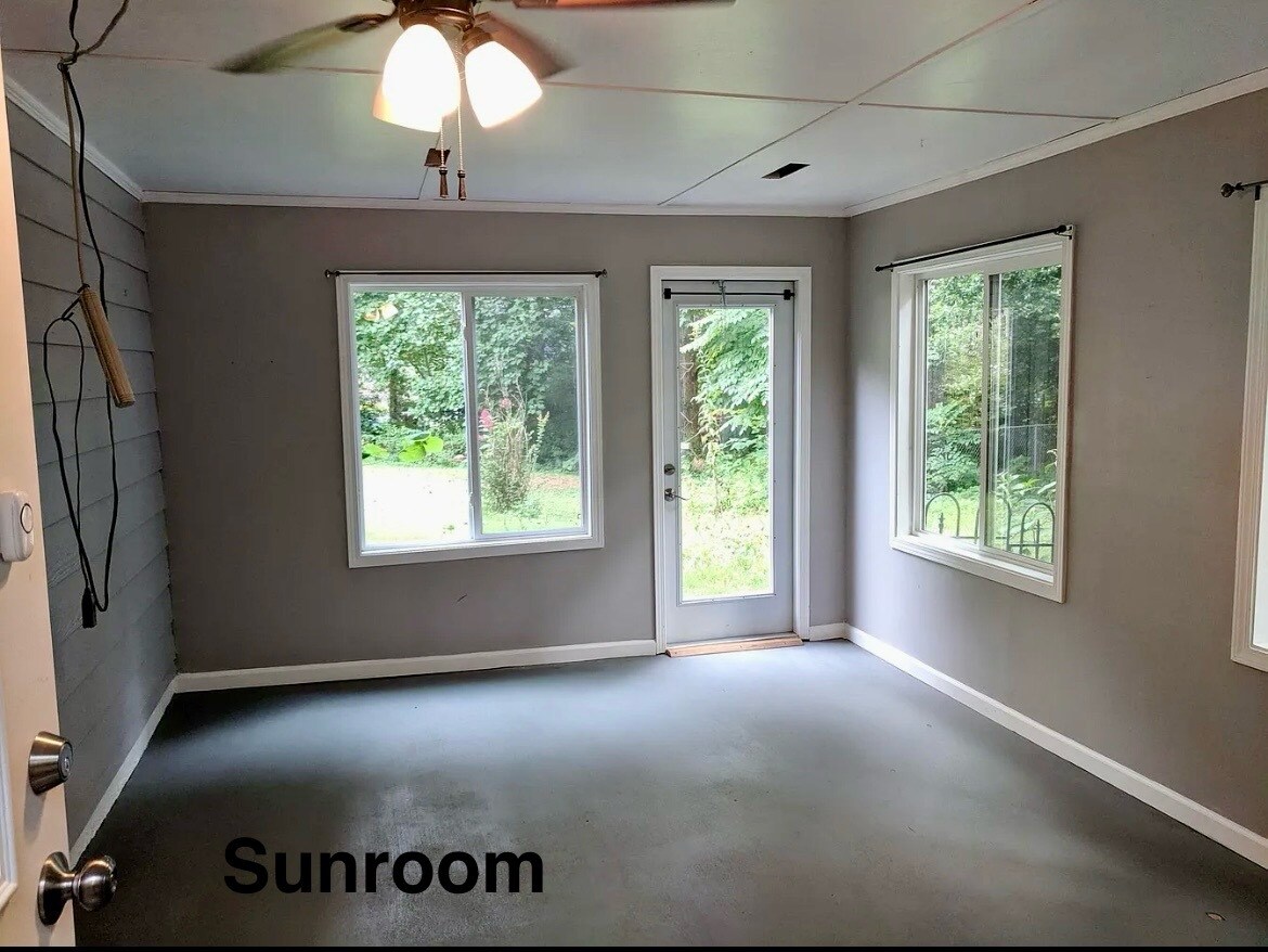 Building Photo - 968 Tyrell Dr