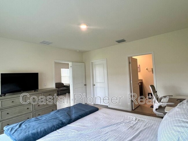 Building Photo - 8420 Hardy Bay Lp