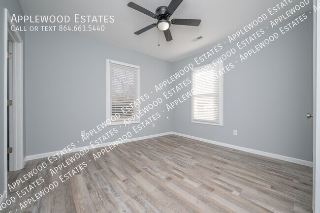 Building Photo - 206 Boundary Dr