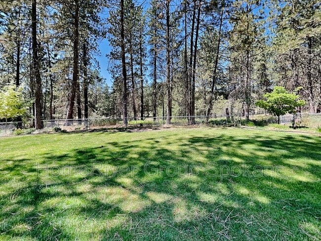 Building Photo - 13625 N Regal Ct