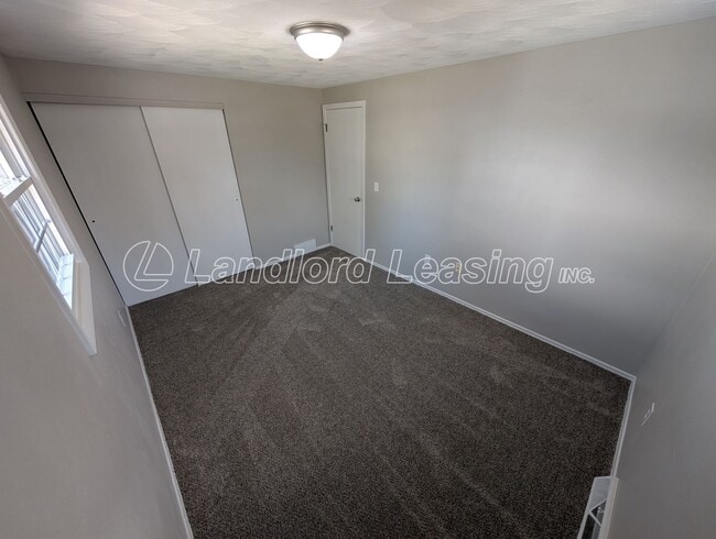 Building Photo - Fully Remodeled Split-Level Home in Amherst Schools