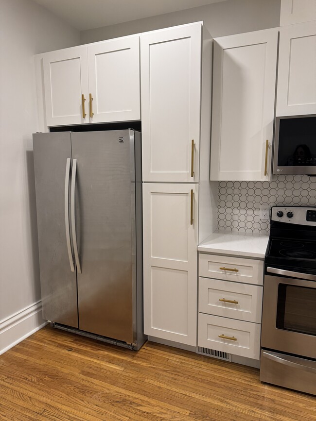 New kitchen - 1049 Franklin Ave