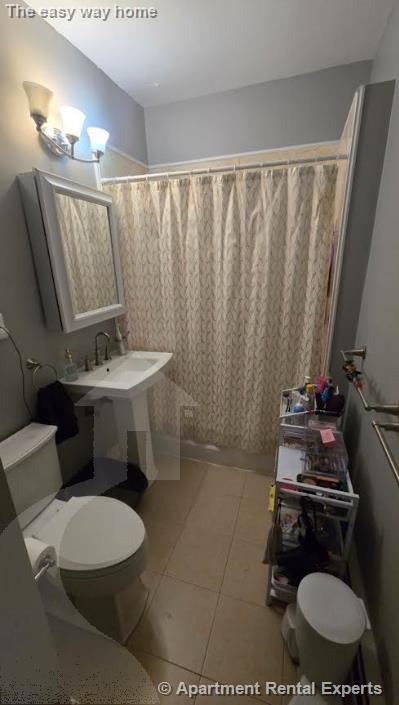 Building Photo - 835 Fellsway