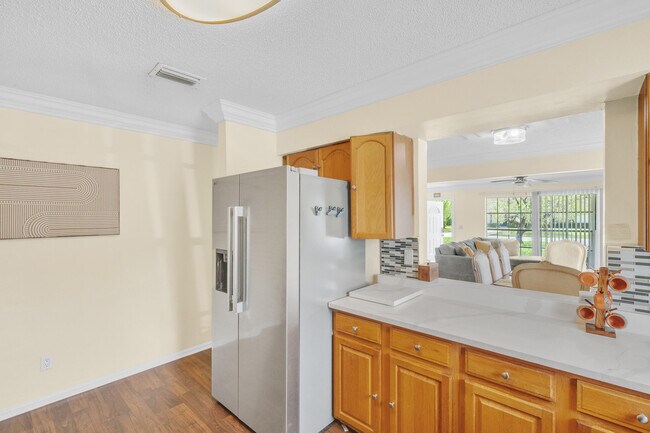 Building Photo - 1350 Riverside Cir
