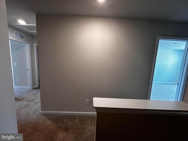 Building Photo - 118 Willett Holw St