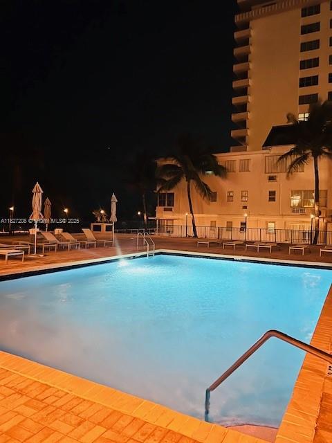 Building Photo - 9273 Collins Ave