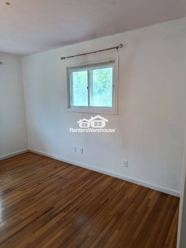 Building Photo - 5112 Millpond Pl