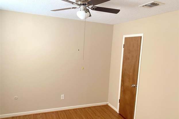 Building Photo - 323 Maybrook Dr