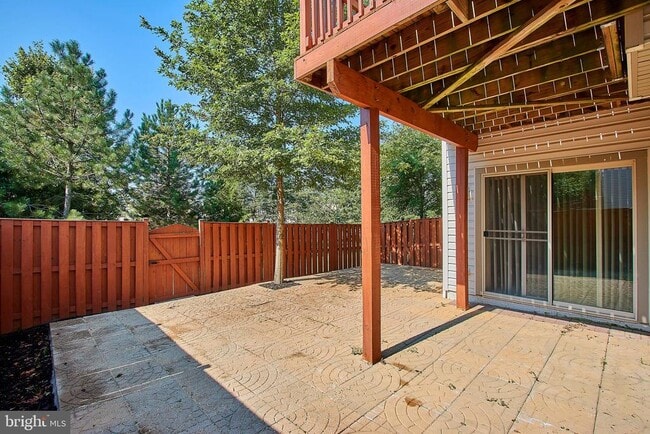 Building Photo - 42649 Macauley Place