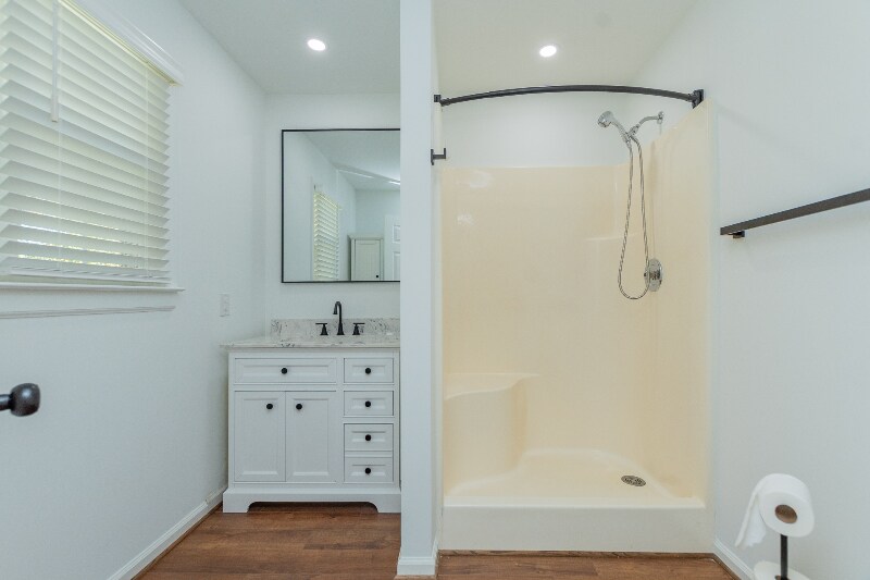 Building Photo - 1060 Kerner Rd