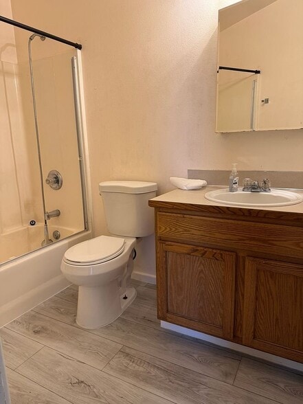 Building Photo - 6244 S Fife St