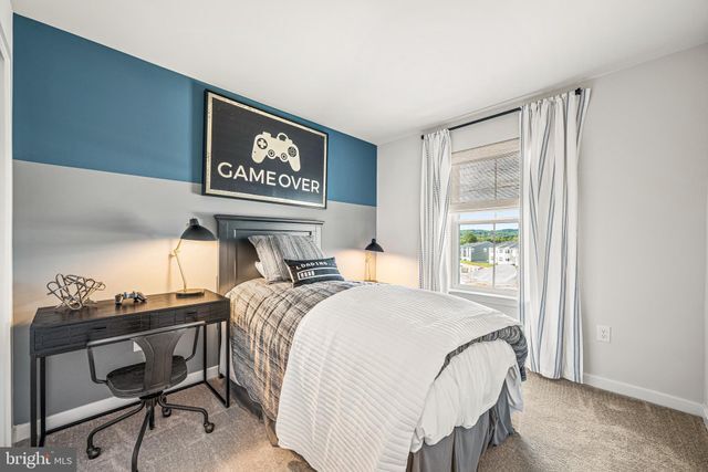 Building Photo - 7658 Clayton Ave