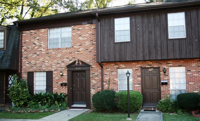 Building Photo - Georgetown South Townhomes Apartments