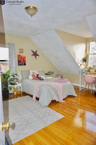 Building Photo - 19 Highgate St