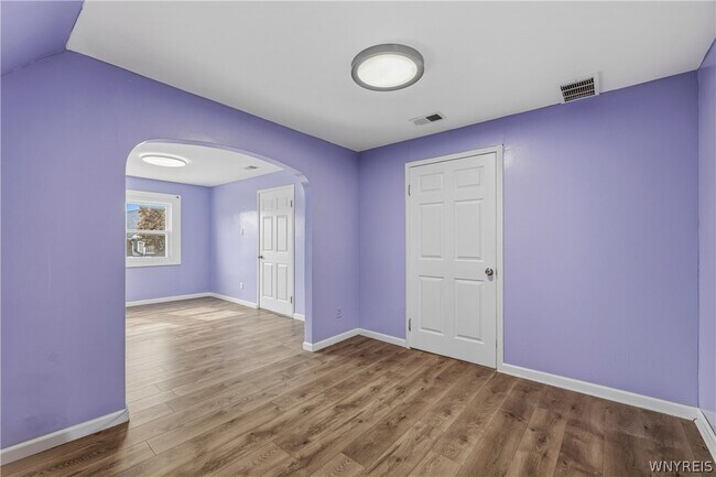 Building Photo - 25 Parkridge Ave