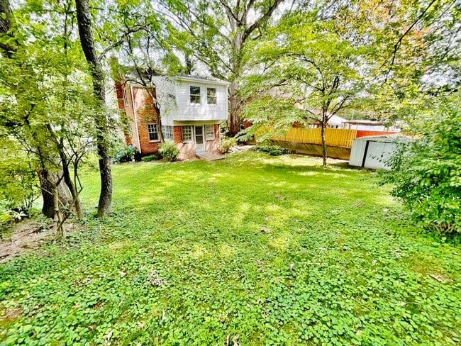 Building Photo - 3 Bedroom in Woodmoor available ASAP!!