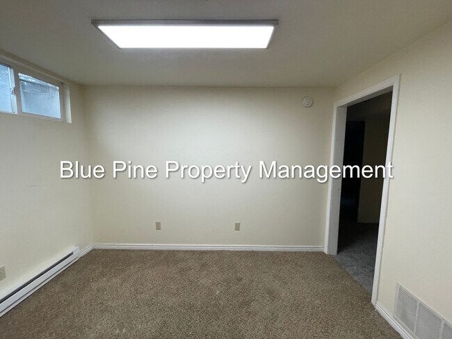 Building Photo - 505 Sykes Dr