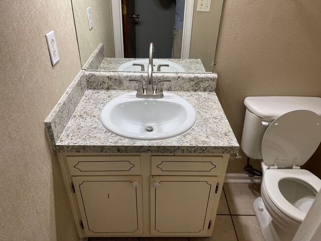 Building Photo - Botany Townhomes