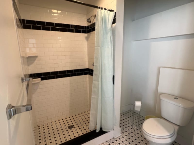 Building Photo - 333 2nd St SE