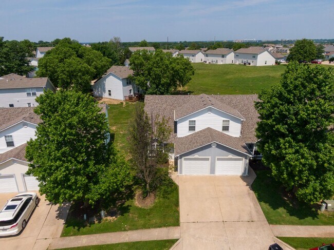 Building Photo - 3523-3525 Prescott Dr.