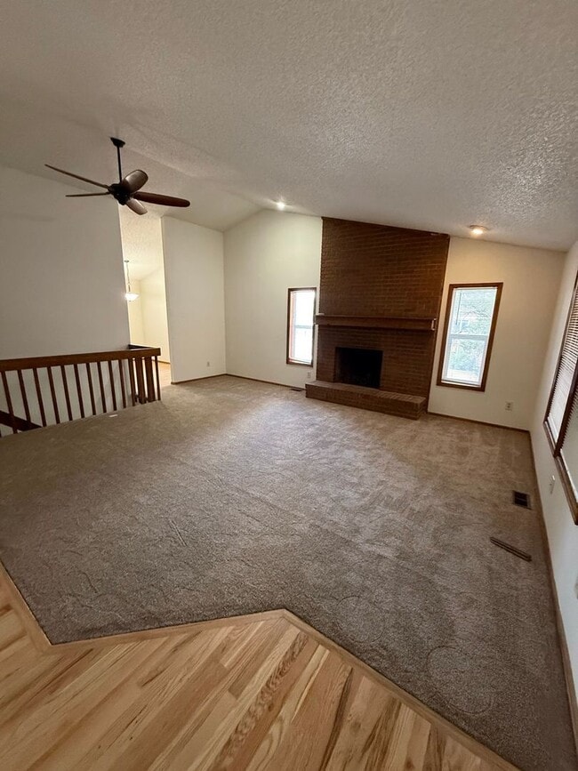Building Photo - 6840 Delmonico Dr