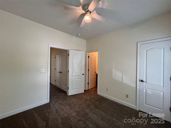 Building Photo - 202 Welton Way