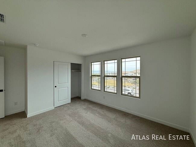 Building Photo - 16973 W Allen St.